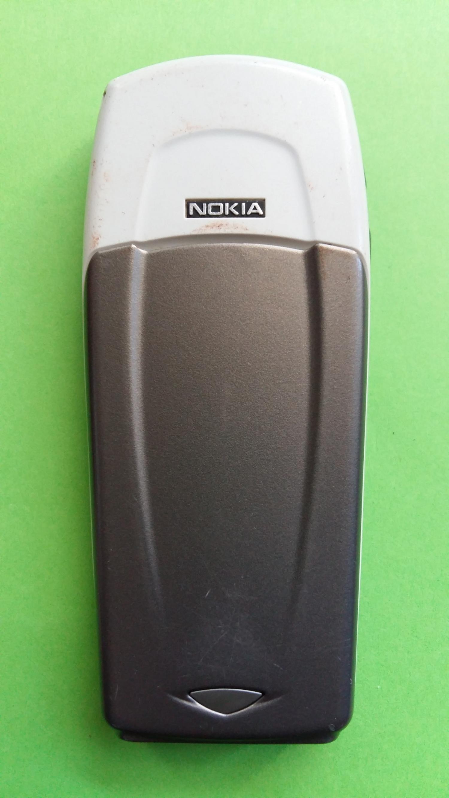 image-7328933-Nokia 6100 (3)2.jpg